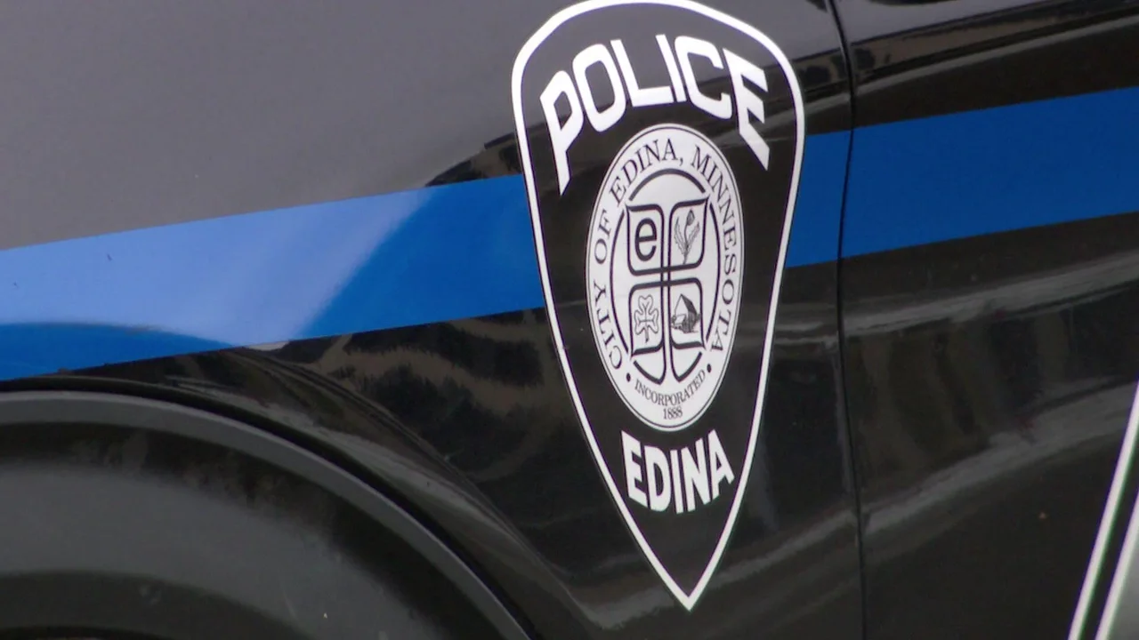 Edina police say 1 hurt in France Avenue “armed robbery with shots”