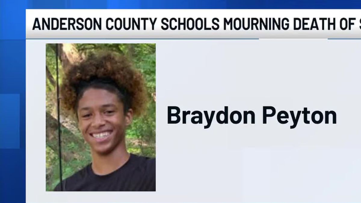 Anderson County Teen Braydon Peyton, 16, Remembered as Beloved Bearcat Football Player