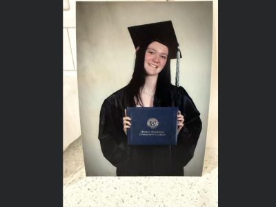 GoFundMe Raises Over $10K for Springfield Mom Who Lost Daughter Gnila Oberbeck Days After Graduation