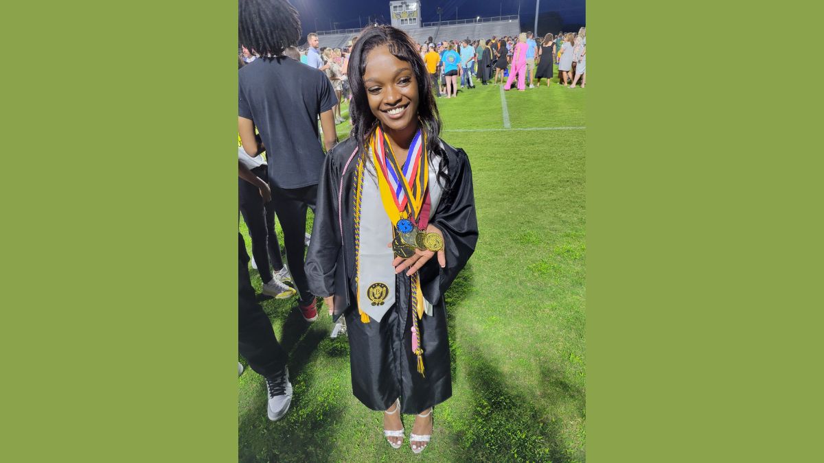 20-Year-Old Woman Renita Amauri Lane-Pruitt Killed on I-59 After Climbing Median to Retrieve Phone From Highway