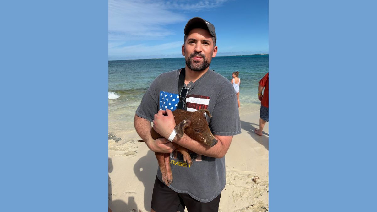 Sedona Red Rock High School Alumni Grieve Loss of Ryan Richardson, the Chicago Staff Member