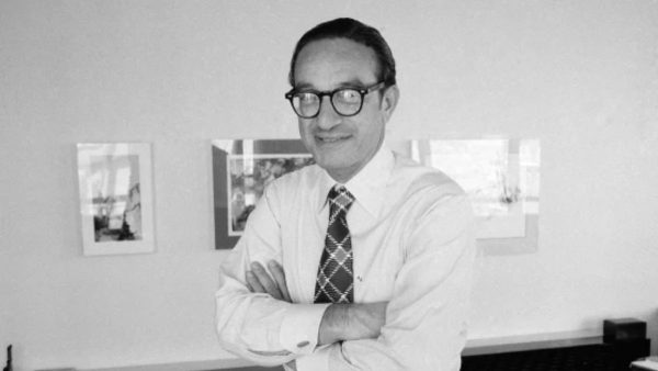 Former Fed Chairman Alan Greenspan Dies at Age 100, Wife Andrea Mitchell Confirms