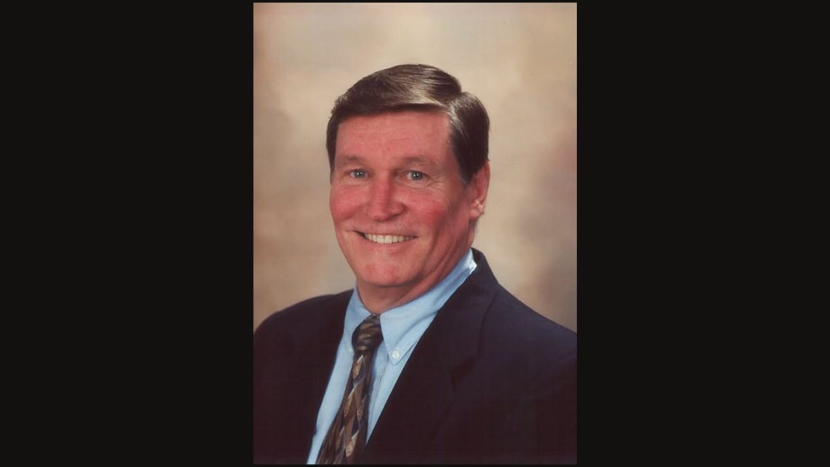 Festus, Missouri, Former State Senator and Jefferson College President Bill McKenna, 79, Dies, Leaving His Son, Ryan