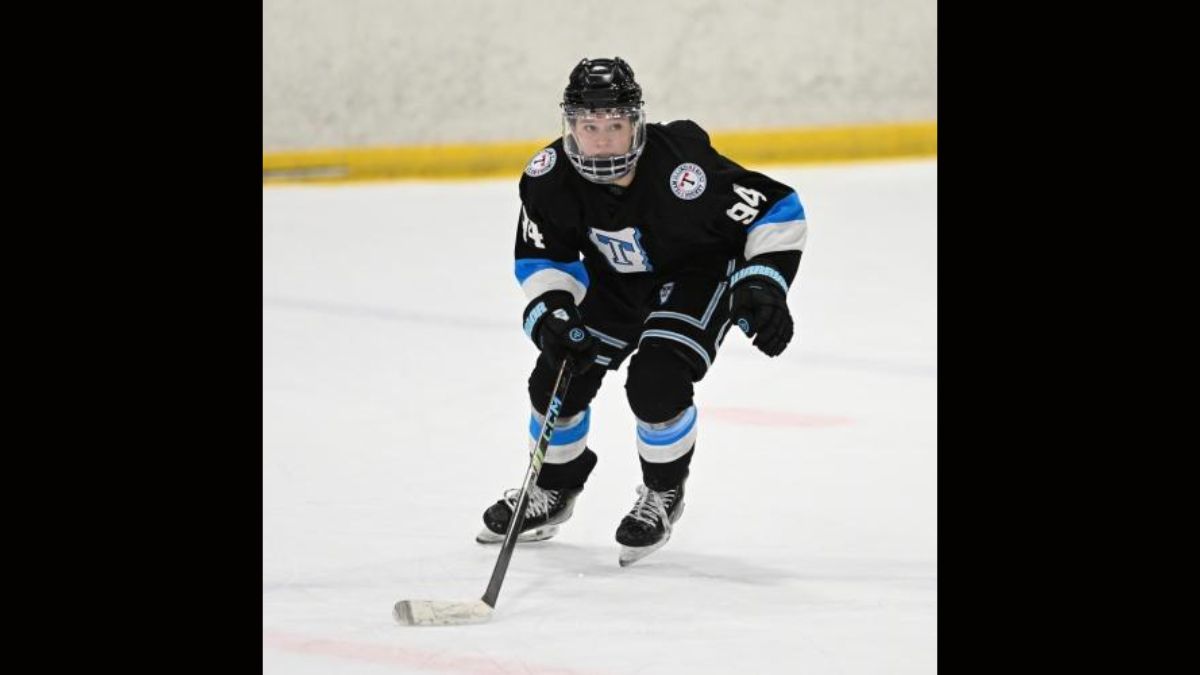 Illinois Hockey Community Grieves the Death of Team Illinois Player Elias Nikas