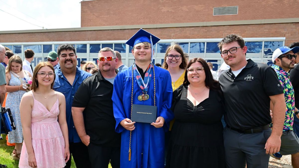 Columbus Junction, Iowa, Randy Phillips, Passes Away Leaving His Family And Loved Ones!!!