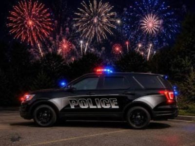 Pittsburgh, PA, Police Break Up Crowd of 150 Juveniles After Fireworks Thrown at Officers