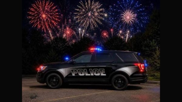 Pittsburgh, PA, Police Break Up Crowd of 150 Juveniles After Fireworks Thrown at Officers